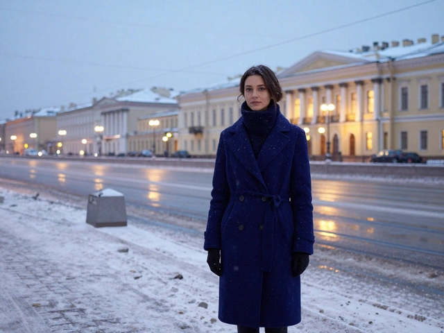 Какой цвет преобладает в 2024 году? Главные оттенки сезона и как их носить